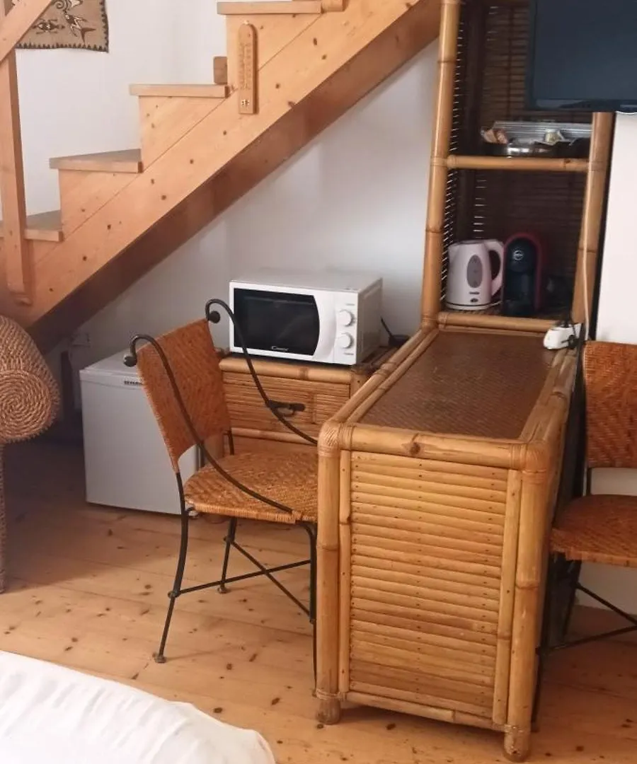 B&B Le Finestre Su Via Cavour Sassari Italy