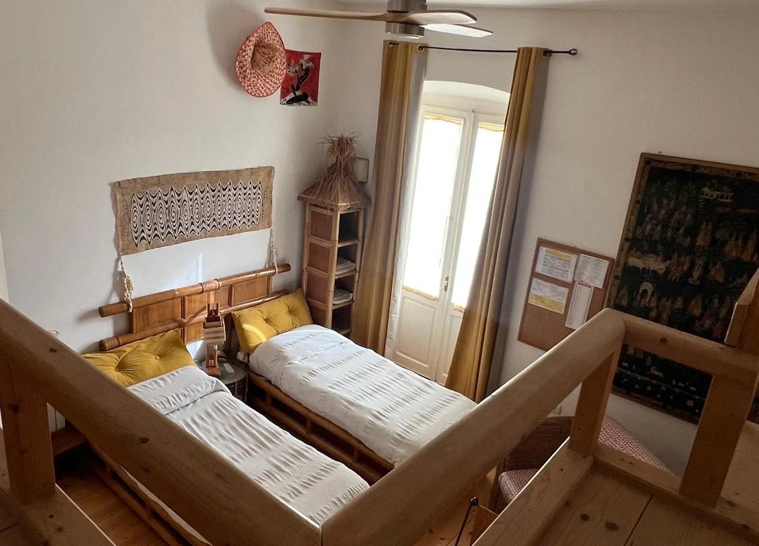 住宿加早餐酒店 B&B Le Finestre Su Via Cavour 萨萨里 意大利